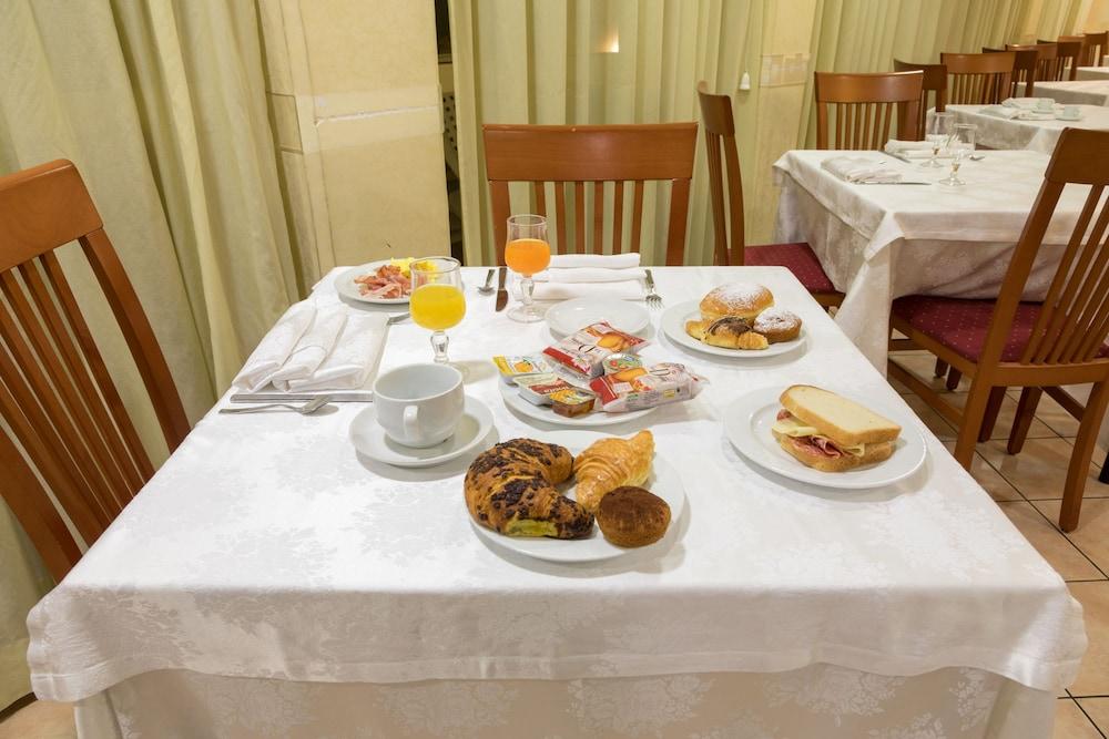Hotel Citta 2000 Ρώμη Εξωτερικό φωτογραφία